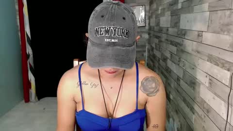 Snapshot of joycum_xxx chatting on 02.01.25 JOY in your heart online show from 02.01.25