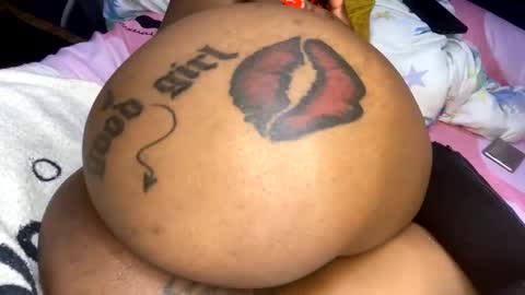 Snapshot of joyslim1 chatting on 01.09.25 Butterflyass online show from 01.09.25