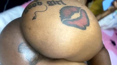 Snapshot of joyslim1 chatting on 02.09.25 Butterflyass online show from 02.09.25