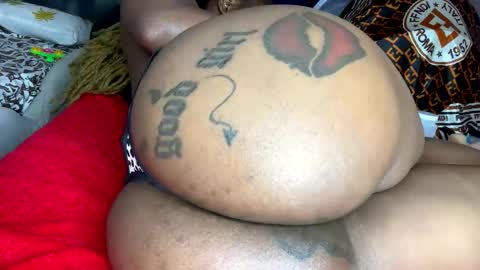 Snapshot of joyslim1 chatting on 01.09.26 Butterflyass online show from 01.09.26