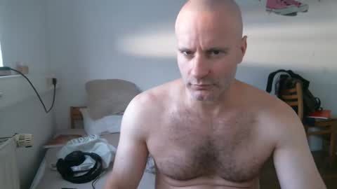 Snapshot of jozef226 chatting on 02.01.26 jozef226 online show from 02.01.26