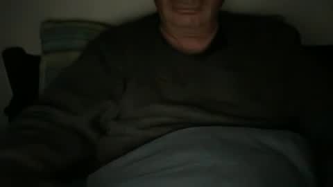 Snapshot of jraiven chatting on 10.31.25 Soy Rai online show from 10.31.25