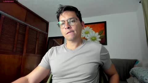 Snapshot of jriizh chatting on 04.27.26 Cristian- tellme Criis online show from 04.27.26