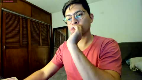 Snapshot of jriizh chatting on 06.08.26 Cristian- tellme Criis online show from 06.08.26