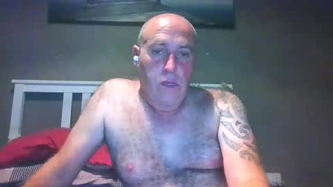 Snapshot of jrkfurnitureinstallations chatting on 05.17.26 Naughty Couple online show from 05.17.26