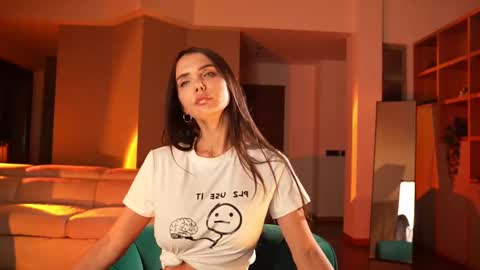 Jennifer Diaz online show from 02.11.25