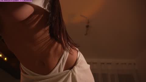 Jennifer Diaz online show from 03.12.25