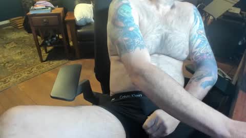 Snapshot of jsimon04 chatting on 01.06.25 jsimon04 online show from 01.06.25