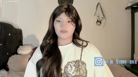 Snapshot of ju_kyung chatting on 02.06.25 Ju Kyung online show from 02.06.25