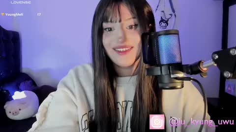 Snapshot of ju_kyung chatting on 02.26.25 Ju Kyung online show from 02.26.25