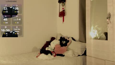 Ju Kyung online show from 11.17.25