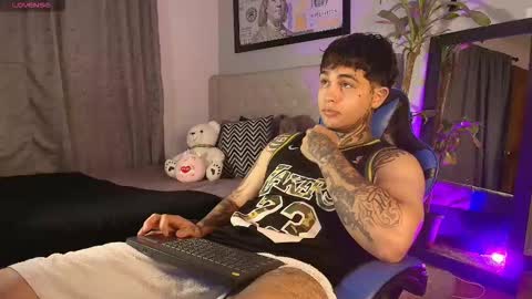 juan_alvarez18 online show from 02.27.26