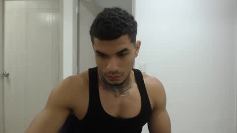 juan_gomez_1 online show from 02.06.25