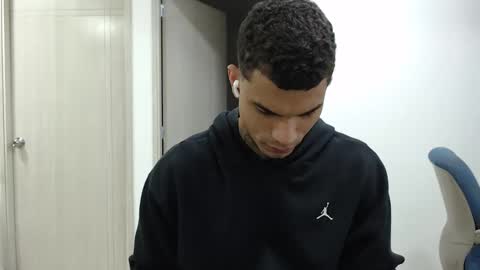 juan_gomez_1 online show from 02.10.25