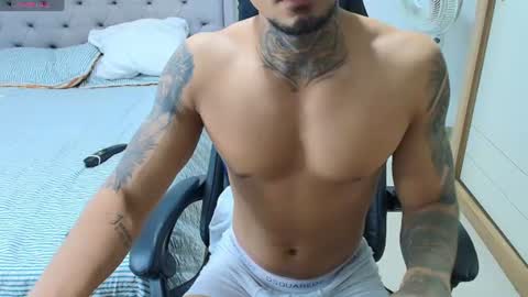 Snapshot of juan_gomez_1 chatting on 07.28.26 juan_gomez_1 online show from 07.28.26