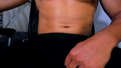 Snapshot of juan_jsmith chatting on 05.19.26 juan_jsmith online show from 05.19.26