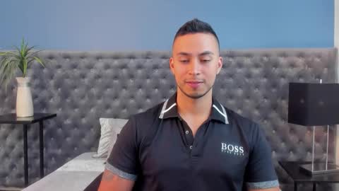 Snapshot of juan_muscle chatting on 11.29.25 juan_muscle online show from 11.29.25