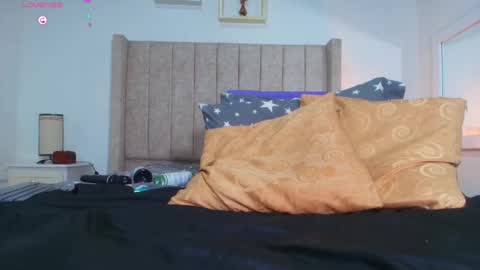 Lau   follow  online show from 02.14.25