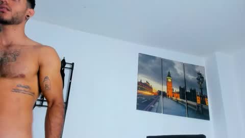 Juan Esteban online show from 10.26.25