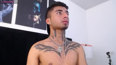 Snapshot of juancamilo66_ chatting on 02.02.25 juancamilo66_ online show from 02.02.25