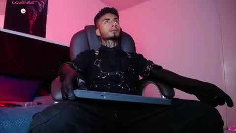 Snapshot of juancamilo66_ chatting on 02.16.25 juancamilo66_ online show from 02.16.25