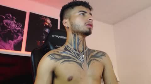 Snapshot of juancamilo66_ chatting on 02.19.25 juancamilo66_ online show from 02.19.25