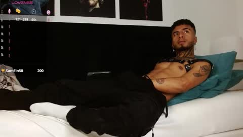 Snapshot of juancamilo66_ chatting on 02.28.25 juancamilo66_ online show from 02.28.25
