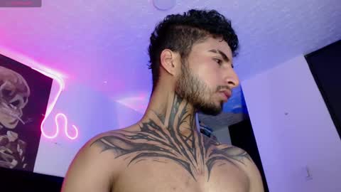Snapshot of juancamilo66_ chatting on 09.21.25 juancamilo66_ online show from 09.21.25
