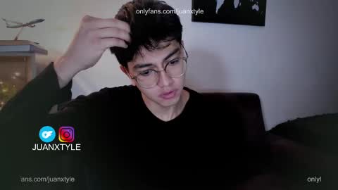 . online show from 10.08.25