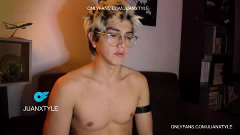 Snapshot of juancamroom chatting on 05.31.26 . online show from 05.31.26