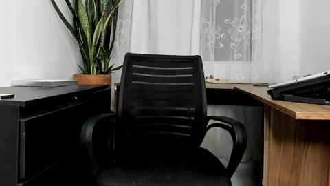 Juan Diego Uribe online show from 11.08.25