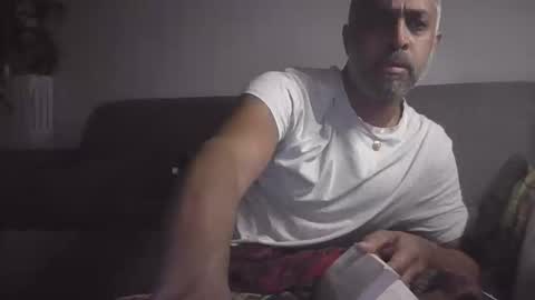 Snapshot of juanelromano474560 chatting on 11.15.25 juanelromano474560 online show from 11.15.25