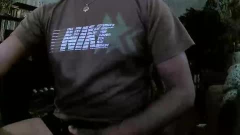 Snapshot of juanelromano474560 chatting on 11.15.25 juanelromano474560 online show from 11.15.25