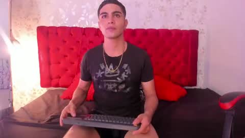 Snapshot of juanga_briel chatting on 07.10.26 JUAN GABRIEL online show from 07.10.26