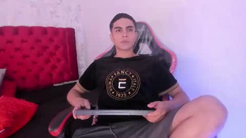 Snapshot of juanga_briel chatting on 07.12.26 JUAN GABRIEL online show from 07.12.26