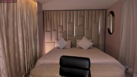 Juanita Clay online show from 09.19.25