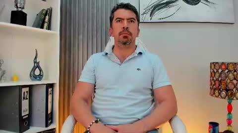 Snapshot of juank_fit45 chatting on 06.12.26 Juan k online show from 06.12.26