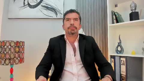 Snapshot of juank_fit45 chatting on 06.14.26 Juan k online show from 06.14.26