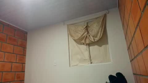 juankikplolol online show from 10.05.25