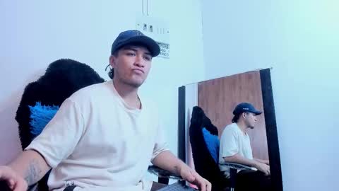 Snapshot of juanmechanic chatting on 09.23.25 JUAN online show from 09.23.25