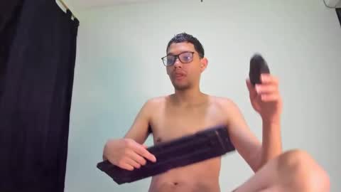 juansuarez204 online show from 02.15.25