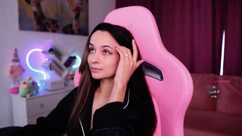 Angelina online show from 09.15.25