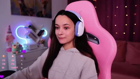 Angelina online show from 09.17.25