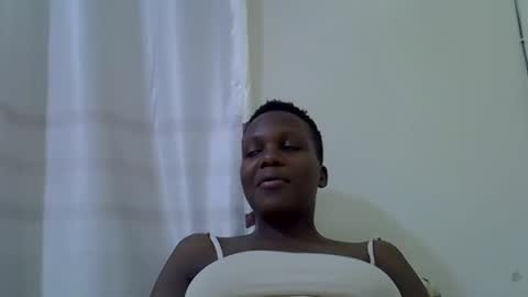 juicy_bella2 online show from 10.14.25