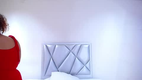 juicy_bignipples18 online show from 12.11.24