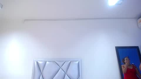 juicy_bignipples18 online show from 01.17.25