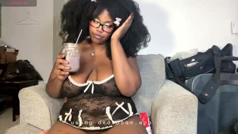 Snapshot of juicy_janet chatting on 05.02.26 juicy_janet online show from 05.02.26