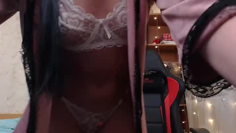 juicy_jesss online show from 02.24.25