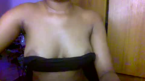 Snapshot of juicy_pussy1122 chatting on 03.12.26 Emily online show from 03.12.26