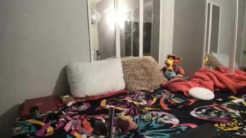 Snapshot of juicyanddaddy chatting on 04.18.26 Ask online show from 04.18.26